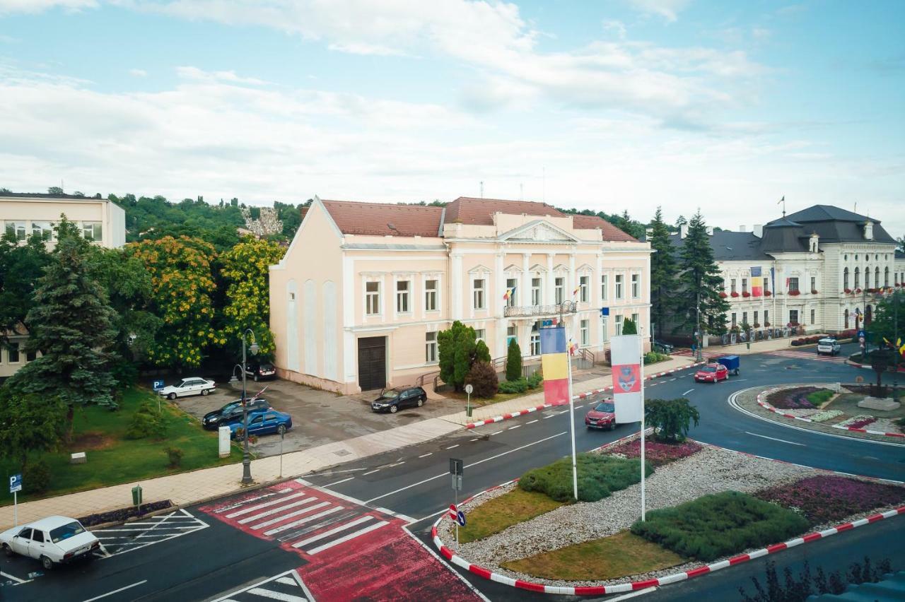 Belle View Apart Hotel Turda Exteriör bild